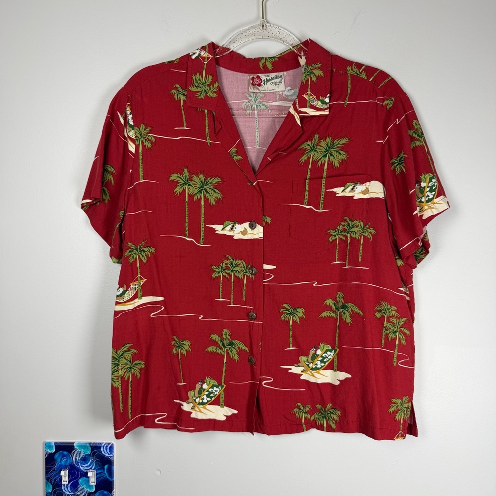 Hilo Hattie Womens Santa On Vacation Hawaiian Button Up Camp Red Shirt Large